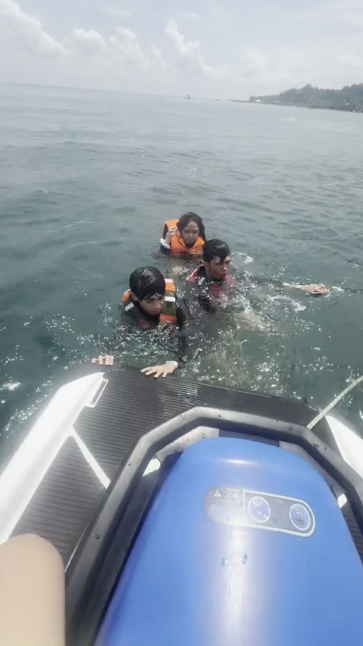Cavenico il Mare water activities — clip 2