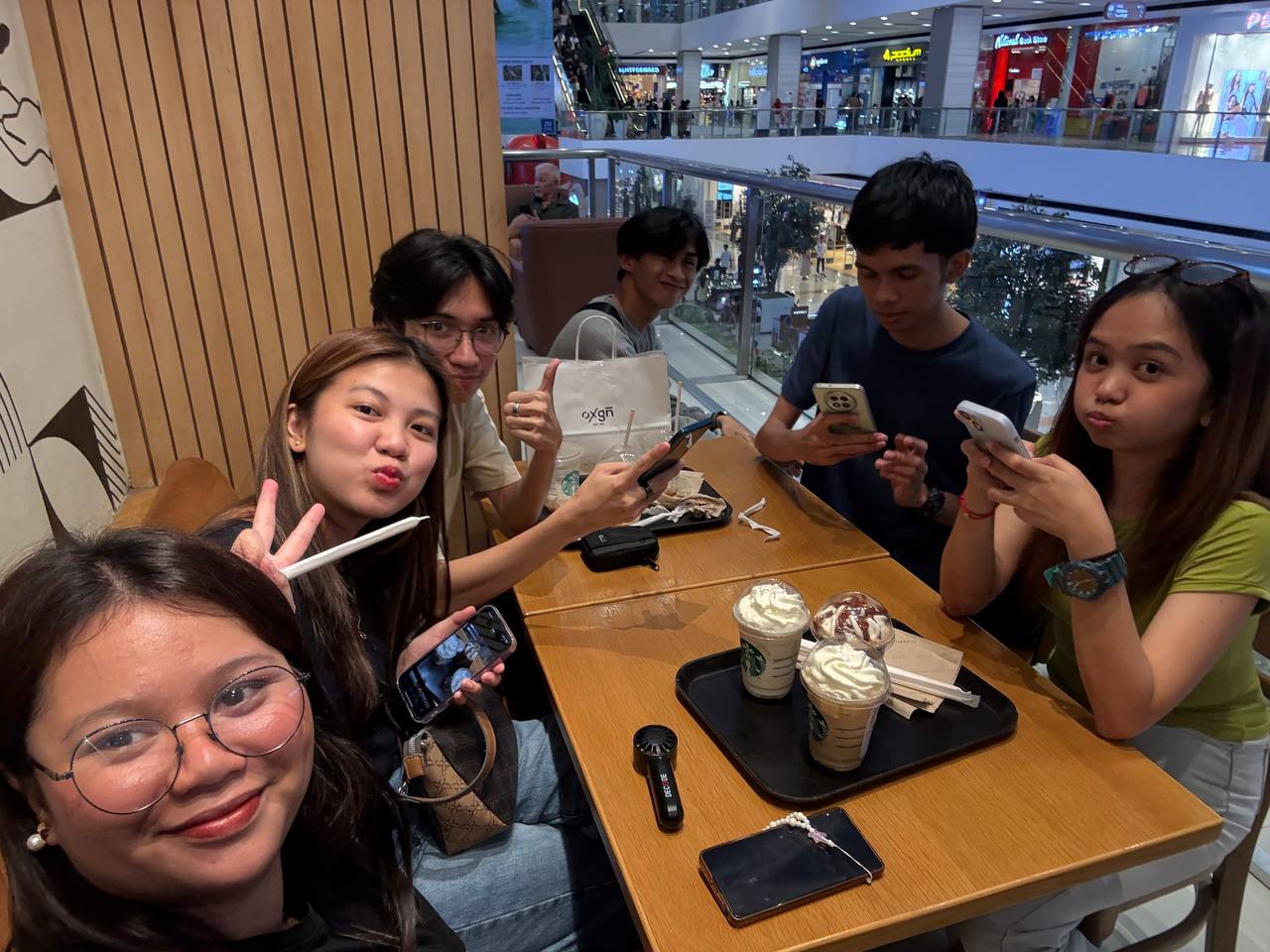 Starbucks SM Lanang — photo 10
